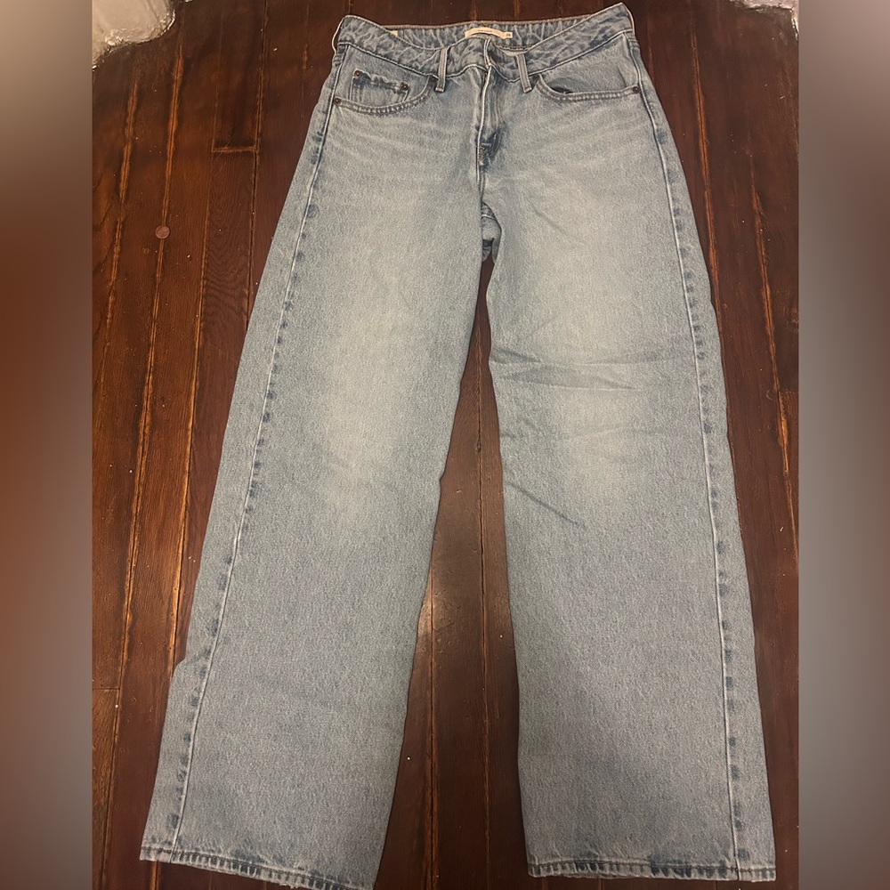 Light Wash loose low rise Jeans - Classic Denim